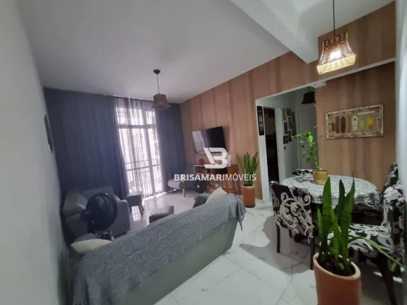Imagem PITANGUEIRAS- UMA QUADRA DO MAR , TOTALMENTE REFORMADO, GARAGEM PRIVATIVA NO PRÉDIO, CONDOMÍNIO BAIXO.