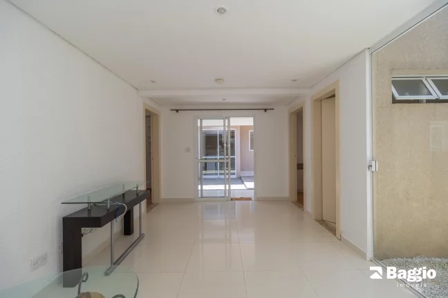 Imagem Casa térrea em condomínio em Santa Felicidade 2 suites