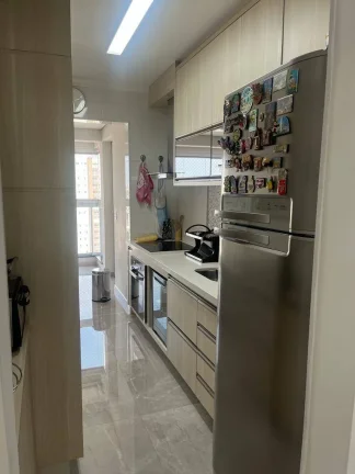 Imagem Apartamento com 93 m² 2 Dormitorios sendo 2 Suites 4 Vagas de Garagens