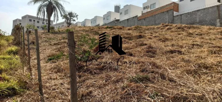 Imagem Lote / Terreno / Condomínio à venda Bairro Cabral Contagem MG
