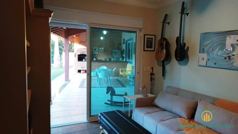 Imagem Linda casa térrea com 3 dorms (1 suíte) - Passárgada - Granja Viana