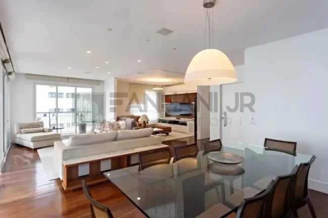 Imagem Apartamento de alto padrão com 4 quartos e 4 vagas no Jardim Paulista, São Paulo-SP - 266m² - Venda ou Locação!
