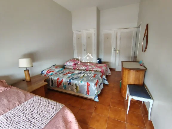 Imagem Imperdível! Apartamento de 3 quartos e 2 suítes, 2 salas, 3 banheiros, 2 vagas em Guarujá-SP, Pitangueiras, 200m². Aproveite!
