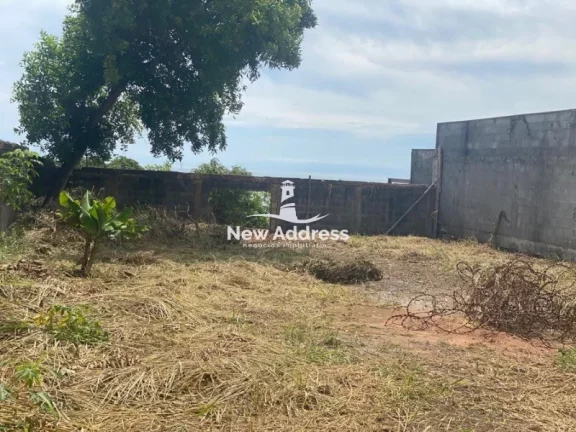 Imagem À venda terreno plano de frente para a Praia da Baleia - Serra