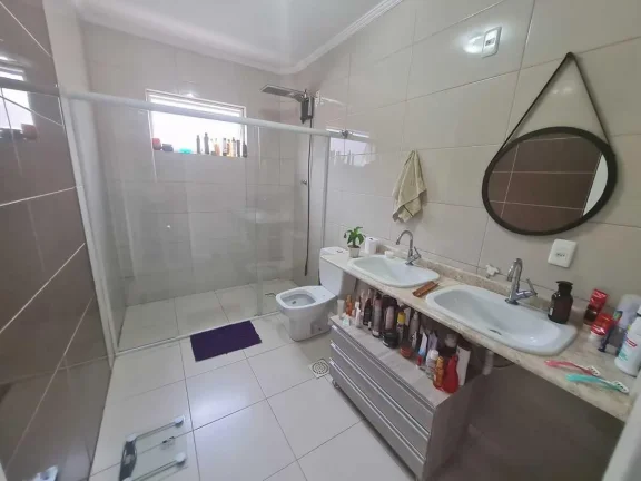 Imagem Casa para Venda em Santos, Vila Matias, 3 dormitórios, 1 suíte, 3 banheiros, 1 vaga