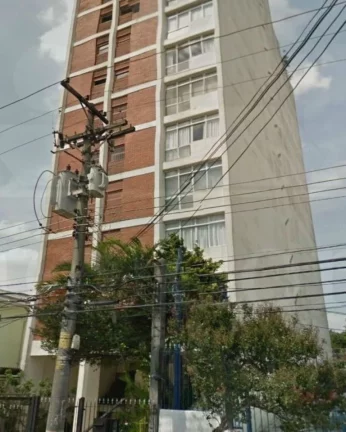 Apartamento amplo repleto de armários novos, com living para 03 ambientes, 02 quartos, 01 banheiro,...