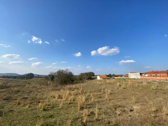 Imagem Área de 90.857m² a venda no Bairro dos Ferreiras em Porangaba/SP.