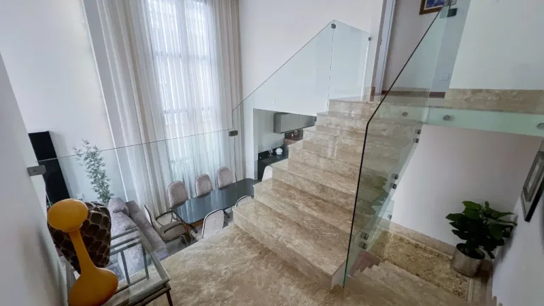 Imagem CASA com 4 dormitórios à venda com 452.84m² por R$ 1.950.000,00 - GUARAPUAVA / PR