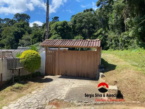 Imagem Casa a Venda no Bairro Floresta Negra em Campos do Jordão - SP.