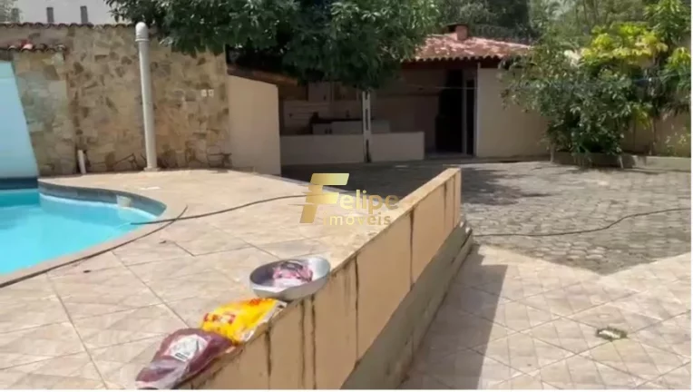 Imagem Casa para locação em Guarapari-ES, Muquiçaba: 5 quartos, 3 salas, 5 banheiros, 2 vagas de garagem, 200m².