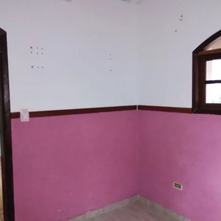 Imagem Sobrado à venda em Cotia-SP - Parque Isaac Pires: 2 quartos, 2 banheiros, 3 vagas, 100m² área. Aproveite!