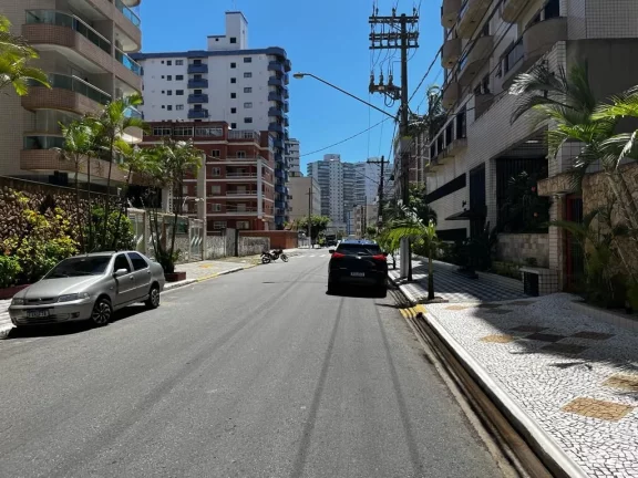 Imagem Apartamento com 3 dormitórios à venda, 132 m² por R$ 680.000,00 - Vila Tupi - Praia Grande/SP