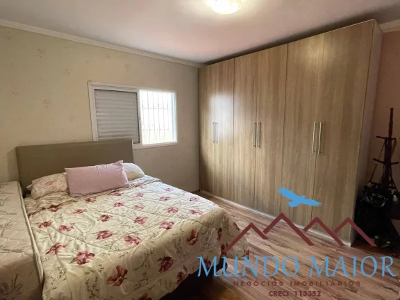 Imagem Sobrado Impecável com 4 Vagas e Acabamento de Primeira!