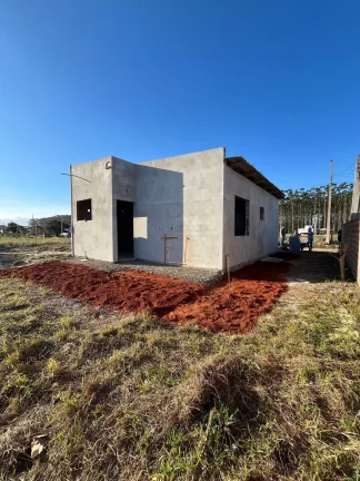 Imagem Casa à venda, com 2 quartos, 75m²