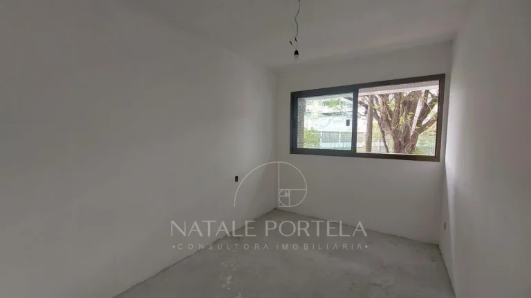 Imagem Novíssimo Alto Padrão em Casa Forte!