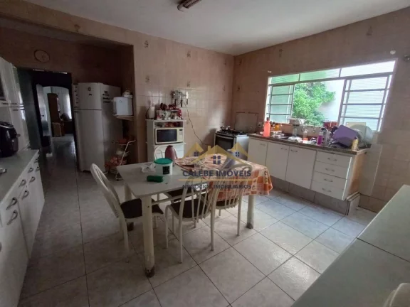 Imagem Sobrado com 4 dormitórios à venda, 114 m² por R$ 600.000,00 - Centro - Tatuí/SP