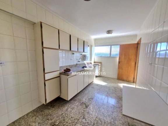 Imagem TOMBO- UMA QUADRA DA PRAIA COM VISTINHA MAR , LOCAÇIZAÇÃO PRIVILEGIADA , GARAGEM DEMARCADA NO PRÉDIO.