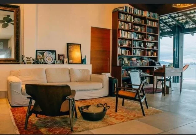 Imagem CASA RESIDENCIAL em VILA VELHA - ES, PRAIA DA COSTA