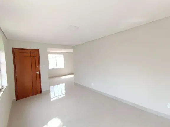 Imagem Apartamento de 3 Quartos com Suíte e DCE para Locação.