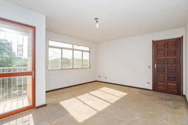 Imagem Imóvel casa comercial à venda no Campo Comprido Curitiba