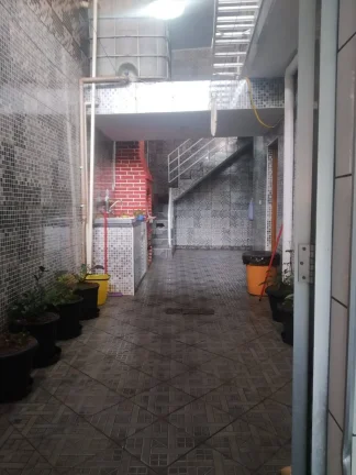 Imagem Sobrado Maravilhoso 240 m² 3 Dormitórios 2 vagas de Garagens Estuda Carro
