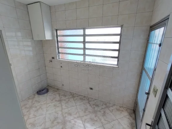 Imagem Sobrado em excelente estado de conservação! - 4 dormitórios sendo uma suíte master com Hidromass...