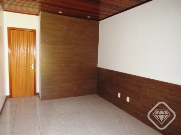 Imagem Casa Térrea acolhedora com pátio amplo. 

Imóvel aconchegante em rua tranquila do bairro Hípica,...
