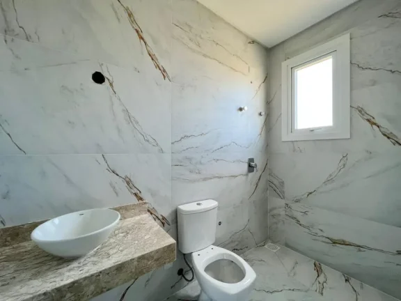 Imagem Casa em Condominio 3 Dormitórios - Bairro Arroio Teixeira