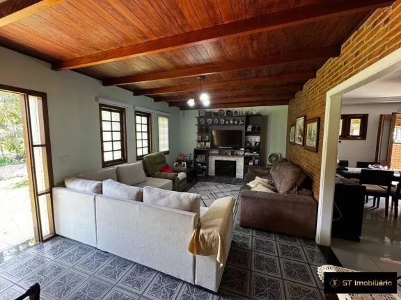 Imagem Chácara Plana à venda em Mairiporã/SP com 3.180m² - Completa em Lazer!