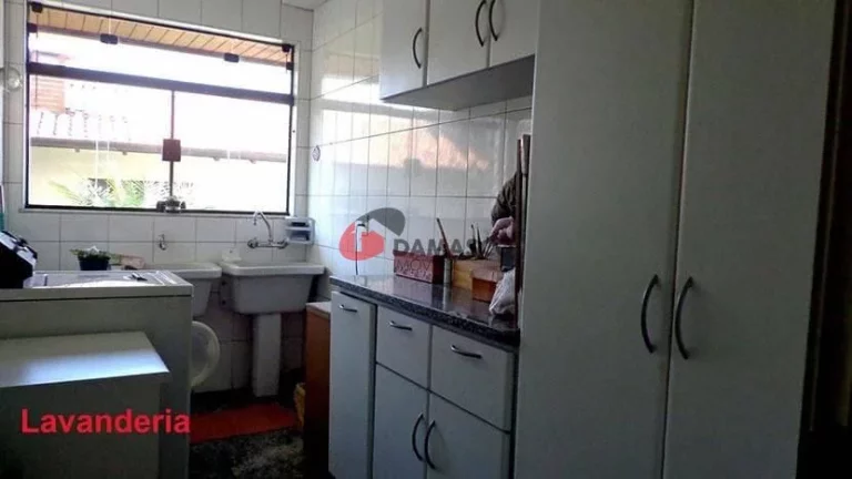 Imagem Sobrado à venda 3 Quartos, 3 Suites, 4 Vagas, Osvaldo Cruz, São Caetano do Sul - SP