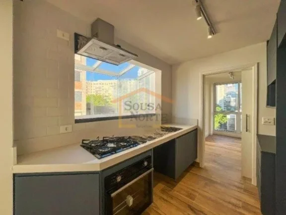 Imagem Apartamento de 188m², reformado, com 3 dormitórios sendo 2 suítes e 1 vaga de garagem. Possui sal...