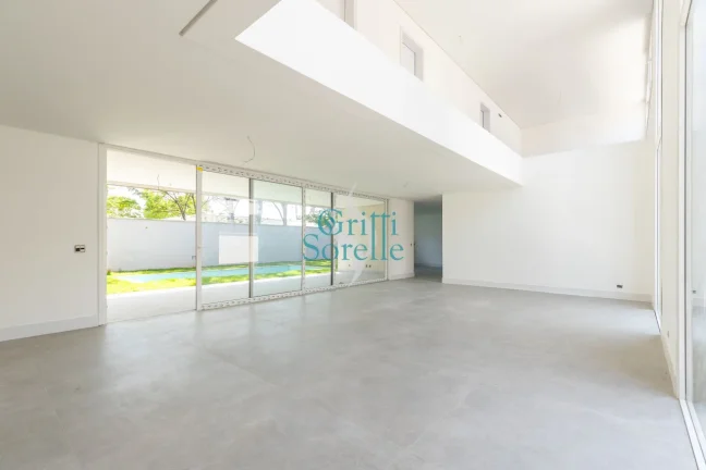 Imagem Casa de Condomínio, Nova à venda em Jardim Cordeiro-São Paulo/SP.