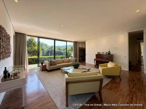 Imagem Cond. Vila de São Fernando - Moderna e impecável! Adega, gourmet, piscina.