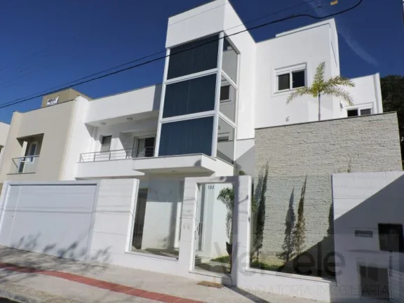 Imagem Casa / Sobrado para Venda em Balneário Camboriú / SC no bairro Praia dos Amores