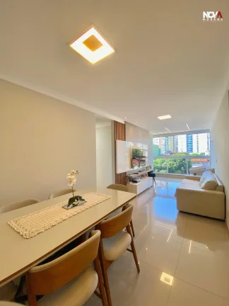 Imagem Esse Ã© um daqueles apartamentos em que vocÃª dÃ¡ aquela espreguiÃ§ada e, em dois quarteirÃµes, estÃ...