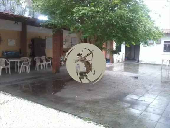 Imagem Casa com terreno generoso a venda em Santos