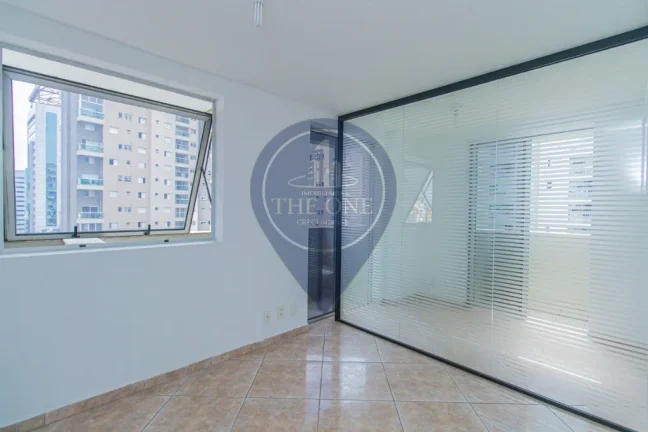 Imagem Oportunidade: Conjunto Comercial à Venda na Vila Mariana, São Paulo-SP - 1 Sala, 2 Banheiros, 1 Vaga e 60m² de Área