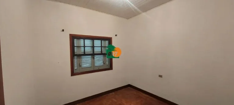 Imagem Casa para Venda em São Roque, Taboão, 3 dormitórios, 1 banheiro