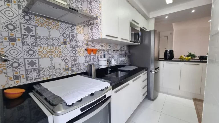 Imagem Apartamento com 3 dormitórios à venda, 85 m² por R$ 610.000,00 - Astúrias - Guarujá/SP