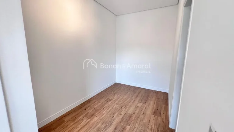 Imagem Linda e moderna casa à venda no Residencial Mont'Alcino. Recém construída. Ambientes amplos, arej...