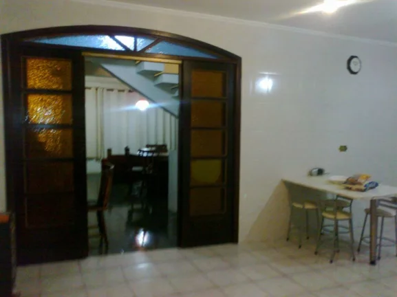 Imagem Sobrado a venda com 3 dorms sendo 1 suíte - Jardim Colonial