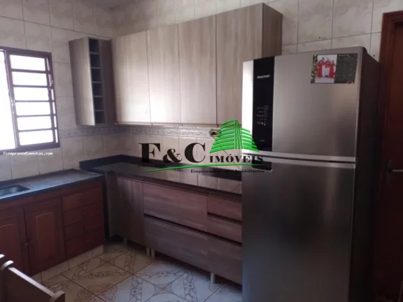 Imagem Casa para Venda em Araras, Parque Tiradentes, 3 dormitórios, 1 suíte, 1 banheiro, 2 vagas