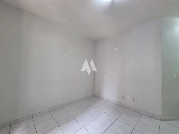 Imagem Apartamento Padrão de 2 dormitórios (sendo 1 suite) a 1/2 quadra da praia