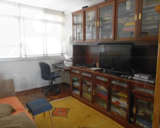 Imagem Apartamento amplo, com janelas grandes, bem arejado e iluminado, living para dois ambientes, 3 dormi...