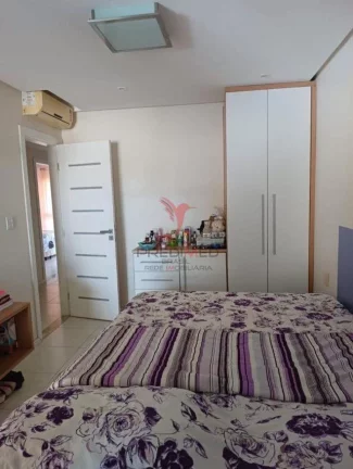 Imagem Casa de Alto Padrão em Lauro de Freitas,,com 5 Suites, piscina, Jardim,4 Vagas de Garagem