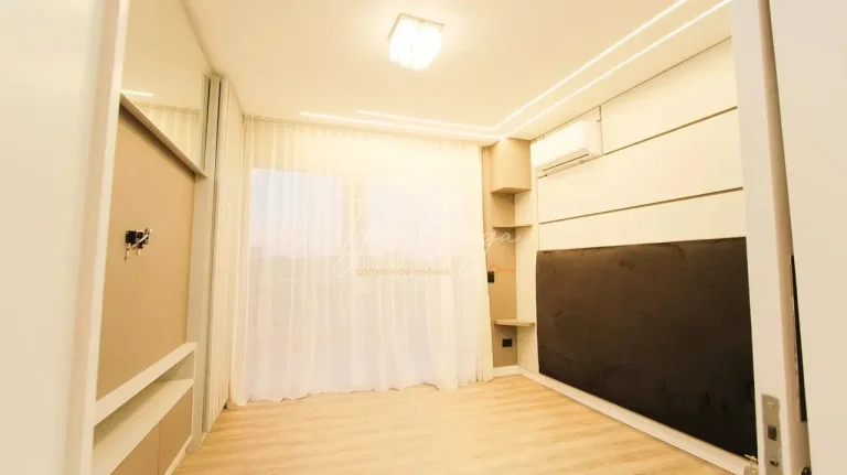 Imagem Casa à venda no bairro Butiatuvinha em Curitiba/PR