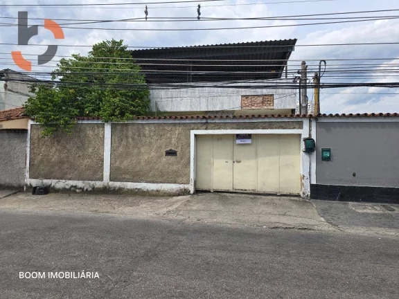 Casa com 3 dormitórios à venda, 130 m² por R$ 600.000,00 - Califórnia - Nova Iguaçu/RJ