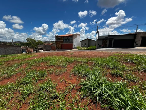 Imagem Terreno residencial para venda em Jardim Adelinha, 200m2