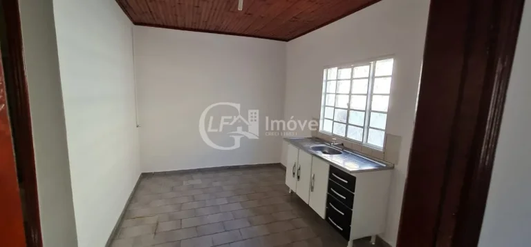 Imagem Casa de 4 quartos e 1 suíte à venda em Campo Grande-MS, Bairro Coophasul, com 250m² de área e 4 vagas de garagem