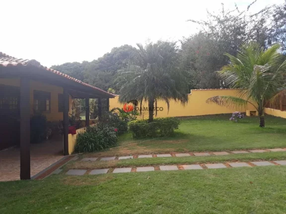 Imagem Chácara à venda 2 Quartos, 1 Suíte, 6 Vagas, Campina do Monte Alegre, Salto de Paranapanema - SP